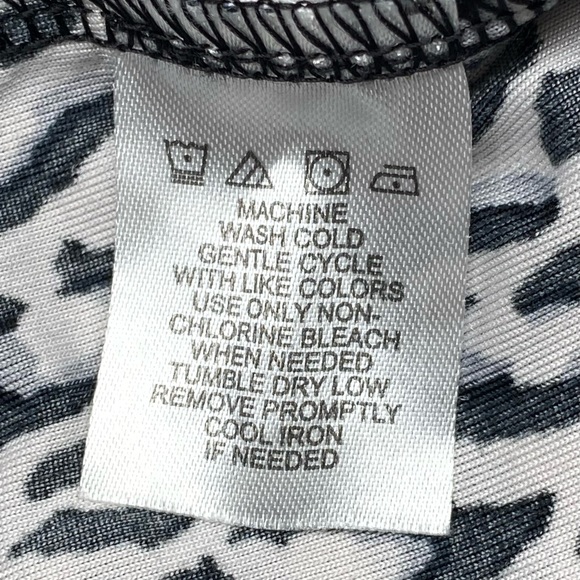 EUC Studio Donatella Animal Print Dress Cover-Up, XL - Picture 4 of 5